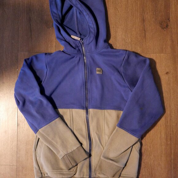 MEC Hoodie with Fleece Lining - Boys Large - Picture 3 of 3